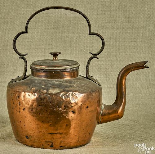 Copper gooseneck tea kettle, 18th/19th c., with dovetail construction