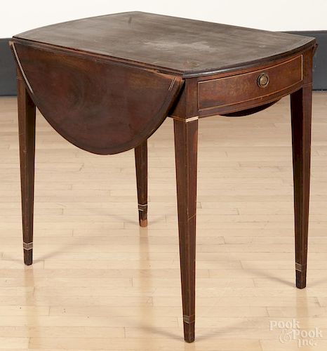 Hepplewhite mahogany Pembroke table, ca. 1800, 28 1/2'' h., 22'' w., 31 3/4'' d.