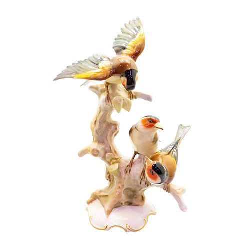 Hutchreuther Bird Study Figurine In Porcelain