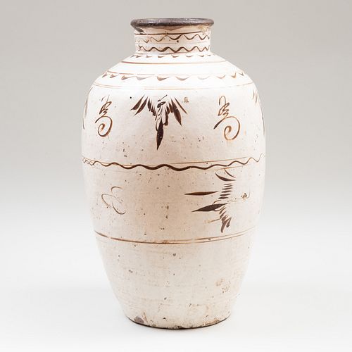Cizhou Pottery Vase