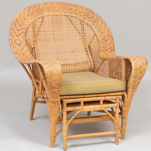 Large Wicker Arm Chair with Retractable Footrest