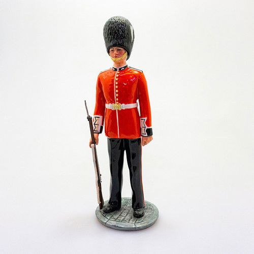 Guardsman HN2784 - Royal Doulton Figurine