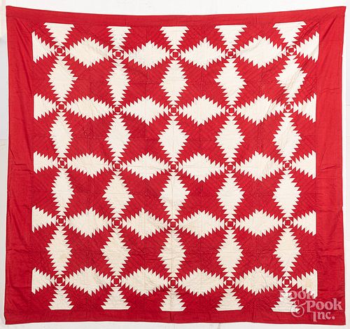 Pieced pineapple quilt, late 19th c.