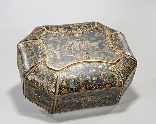 Chinese Black Lacquered Covered Box