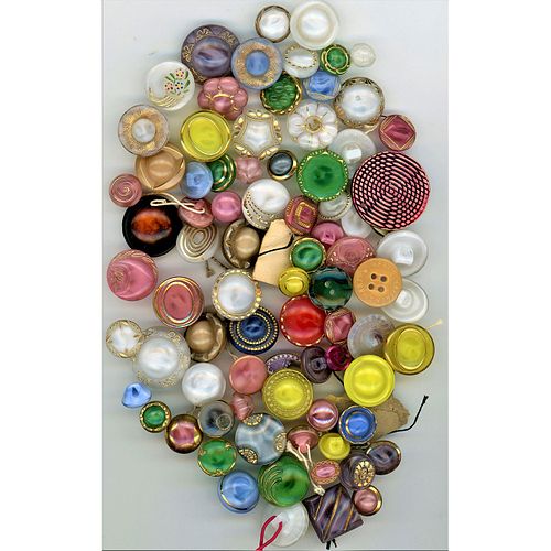 A Bag Lot Of Mid 20Th Century Moonglow Buttons