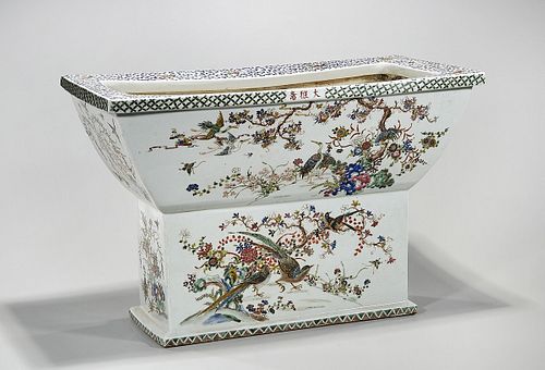 Chinese Enameled Porcelain Four-Faceted Jardiniere