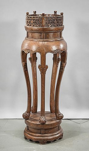 Chinese Decorative Hard Wood Vase Stand