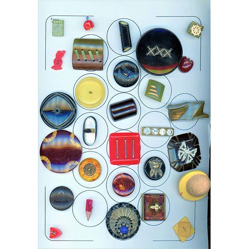 A Card Of Assorted Bakelite Buttons