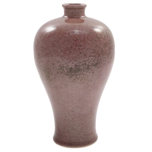 Peach Bloom Glazed Meiping Vase, Xuande Mark