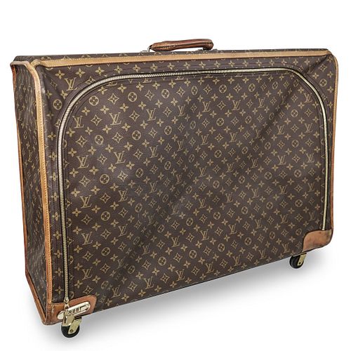 Sold at Auction: Vintage Louis Vuitton Travel Bag