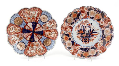 TWO IMARI DECORATED SCALLOPED PORCELAIN CHARGERS