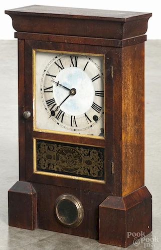 Seth Thomas mahogany shelf clock, 15 1/4'' h.