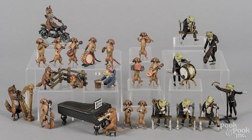 Miniature cold painted bronze animal figures, to include a frog band, foxes, and a dachshund band