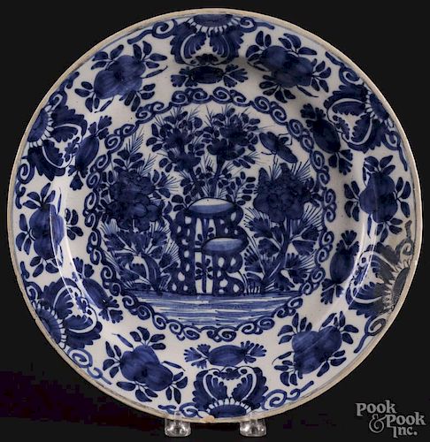 Delft blue and white charger, 18th c., 12'' dia.
