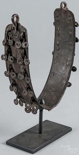 Early Nigerian handmade iron dog collar, likely Benin Empire, with engraved and hanging decoration