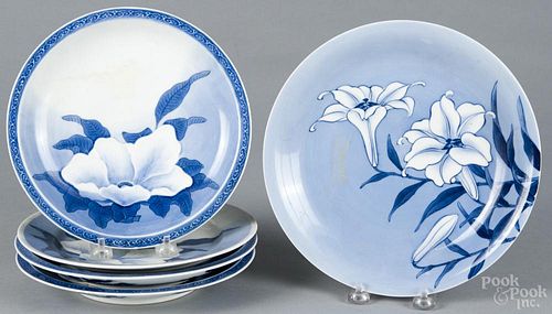 Five Japanese Arita-ware sometsuke ozara porcelain plates with floral decoration