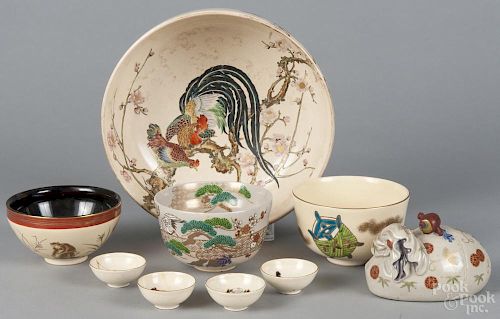 Japanese items, to include a Satsuma center bowl, the interior hand-painted with a rooster