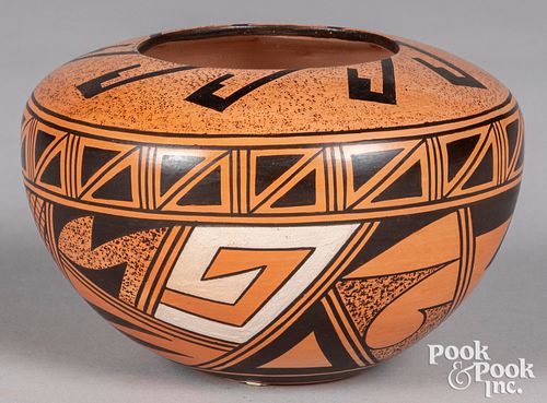Dianna Tahbo Hopi Tewa Indian pottery jar