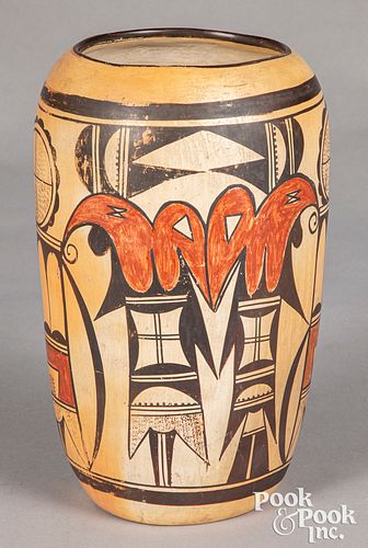 Hattie Carl (1866-1960), Hopi Indian pottery vase