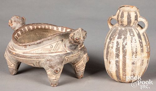 Peruvian Chancay pottery footed bowl