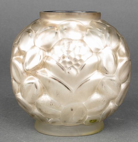 Andre Hunebelle French Art Deco Glass Vase