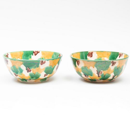 Pair of Chinese 'Egg & Spinach' Glazed Porcelain Bowls
