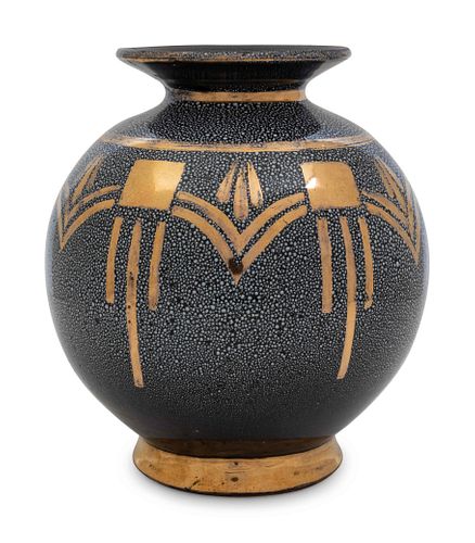 Art Deco
France, First Half 20th Century
Vase