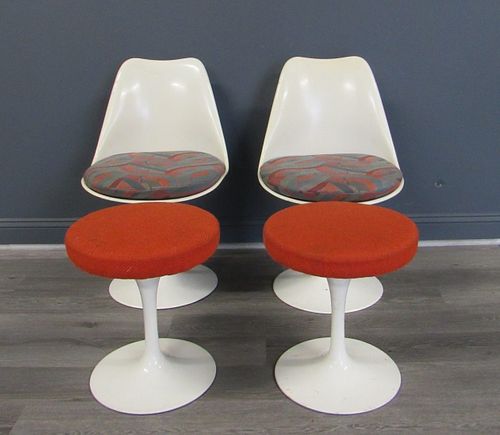 Midcentury Pair Of Knoll Saarinen Tulip Chairs &