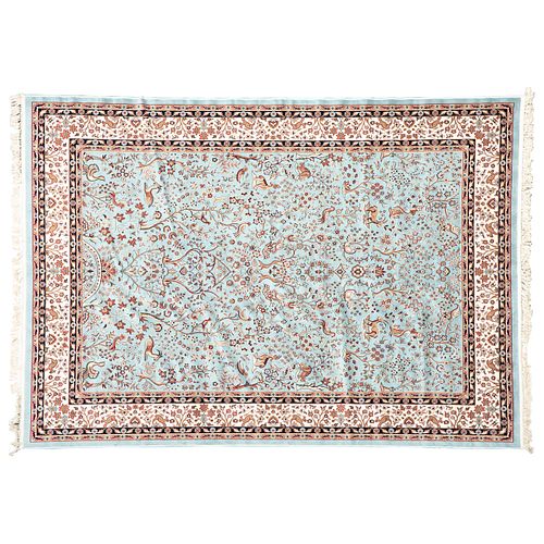 Tapete. Turquía, Siglo XX. Estilo Sarough Sherkat Faish. Elaborado en fibras de lana. 351 x 250 cm