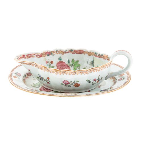 Chinese Export Famille Rose Sauce Boat/ Underplate