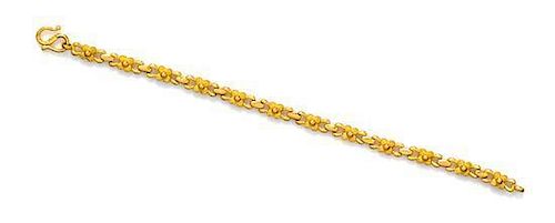 A High Karat Yellow Gold Bracelet, 11.00 dwts.