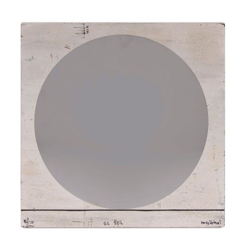 DIEGO MATTAHI "El Sol", 2017 Firmado al frente Madera y acero inoxidable 5/10 Presenta marcas 30 x 30 x 2 cm