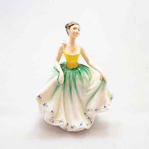 Cynthia Hn2440 - Royal Doulton Figurine