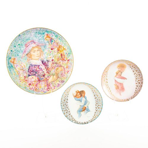 3 Decorative Collectors Plates, Mother And Children