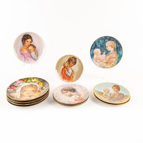 12 Collectible Ceramic Plates, Mothers With Children