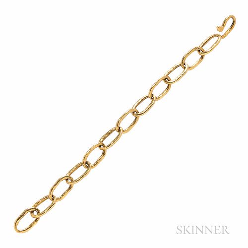 18kt Gold Bracelet, composed of hammered links, 19.8 dwt, lg. 7 1/2, wd. 7/16 in.