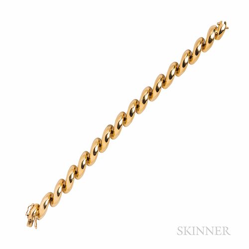 14kt Gold Bracelet, composed of arched links, 13.4 dwt, lg. 7 1/8, wd. 7/16 in.