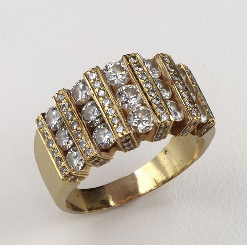 Tiffany & Co 18kt Diamond ring