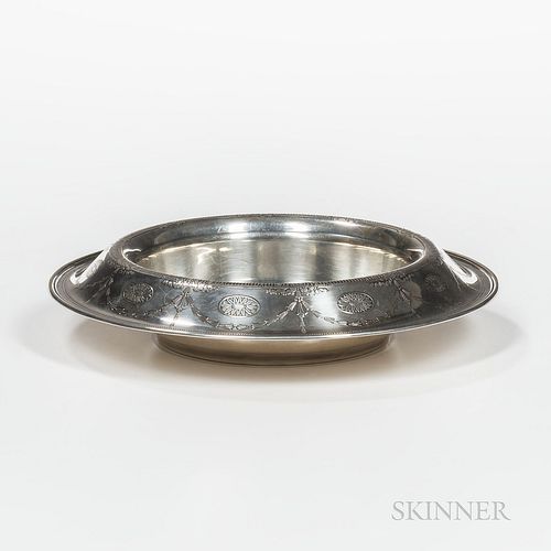 Tiffany & Co. Sterling Silver Center Bowl, New York, 1907-38, dia. 11 1/2 in., approx. 21.1 troy oz.
