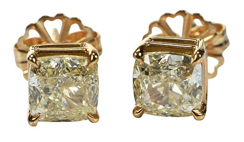 3.66tcw. Natural Yellow Diamond Earrings
