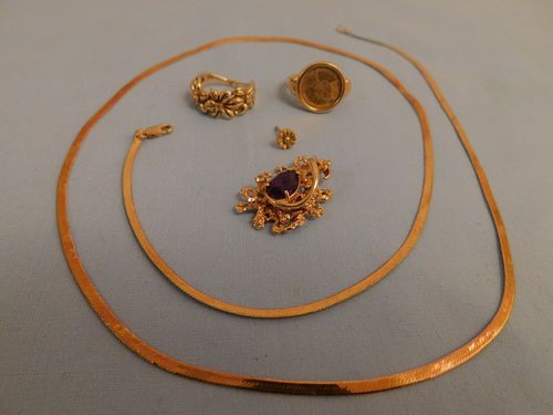 LOT ASSORTED GOLD JEWELRY 