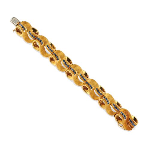 A 18K yellow gold and sapphire bracelet