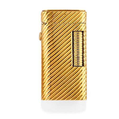 A 18K yellow gold lighter