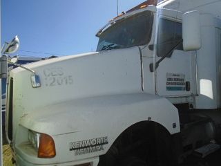 Tractocamion Kenworth T600 2006