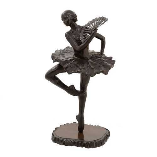 JAVIER VILLARREAL Bailarina con abanico Firmada Fundición en bronce 25/56  78 x 44 x 40 cm