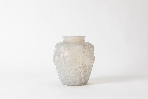 Lalique - Vase Model "DomrÃ¨my"