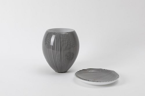 Lino Tagliapietra - A glass vase and plate 