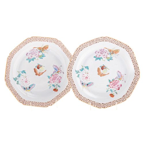 Pair of Chinese Export Famille Rose Plates