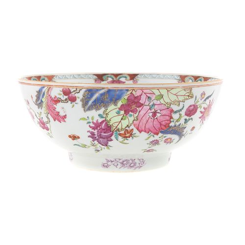 Chinese Export Tobacco Leaf Footed Bowl