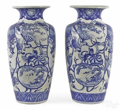 Pair of Chinese blue and white porcelain vases,